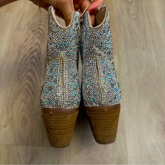 Mi.iM Angel Silver Metallic Embellished Ankle Booties - Picture 5 of 12